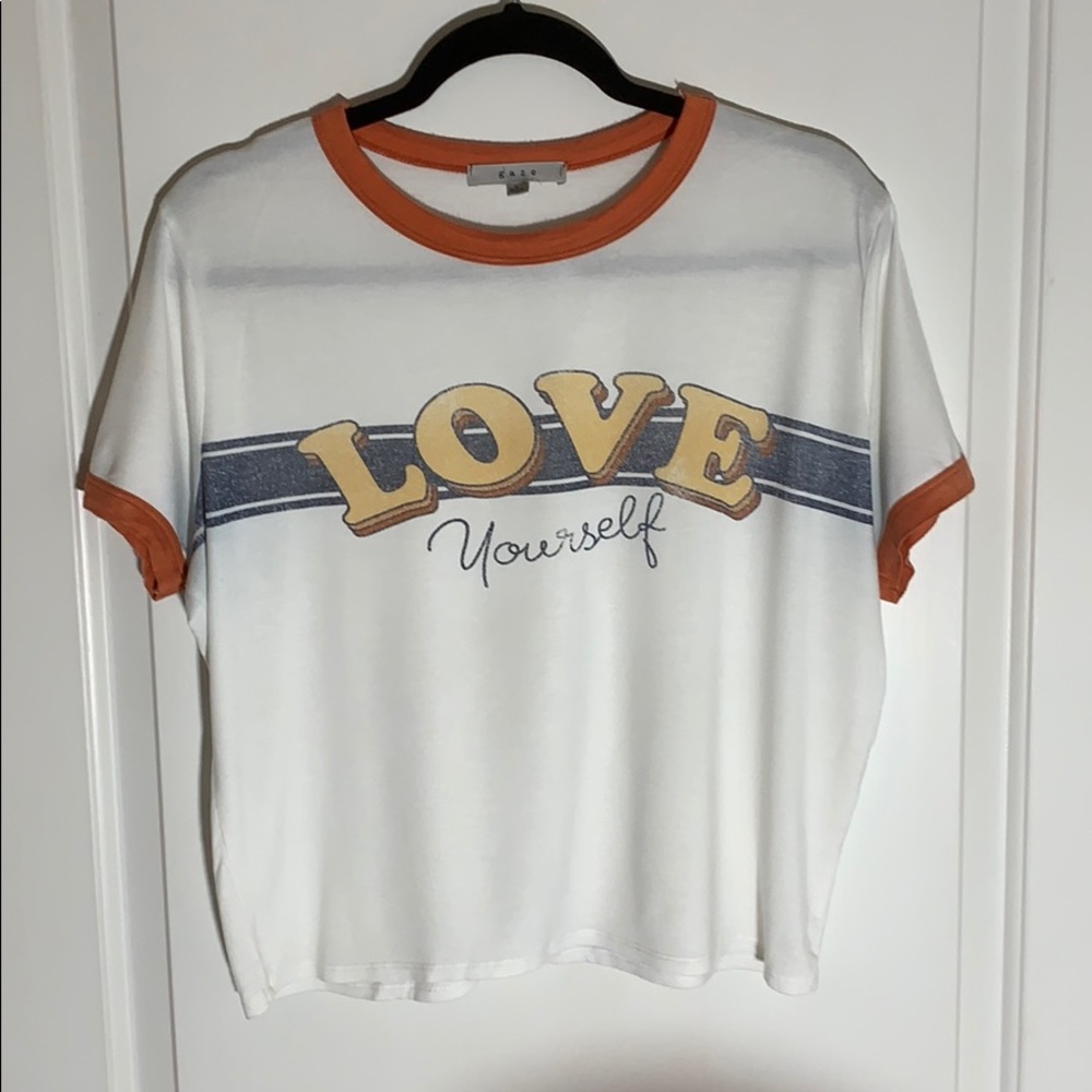 Gaze white shirt with design. Size L